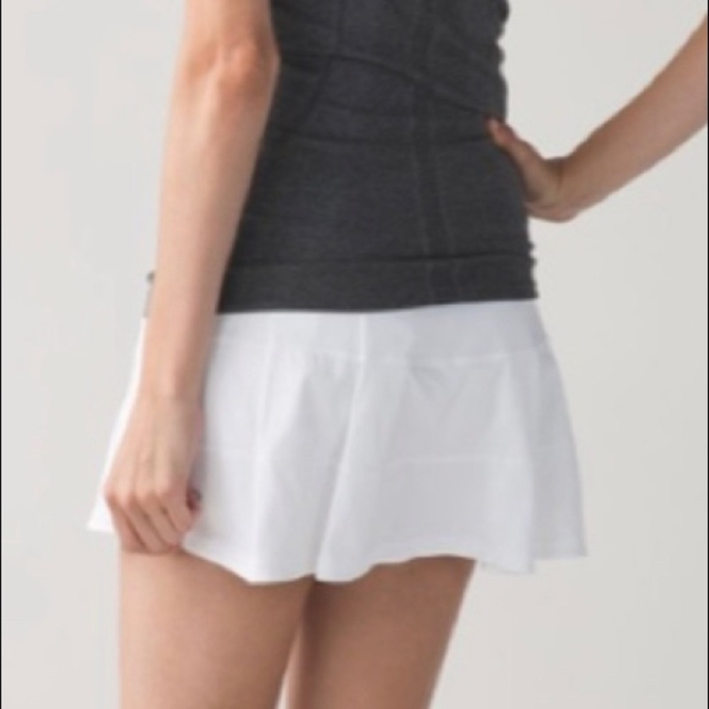 Lululemon 8 Tall White Pace Rival skirt skort